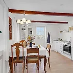 Apartment Stunning In