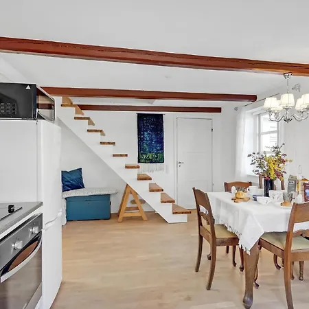 Apartment Stunning In *